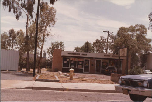 Gunslinger Guns - 825 East McKellips Road - Tempe, Arizona