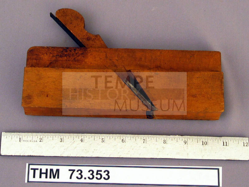 Plane, Molding