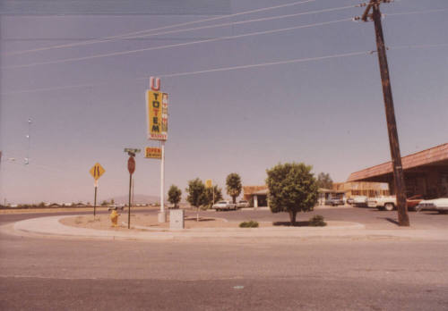 U Totem Markets of Arizona - 228 East Baseline Road, Tempe, Arizona