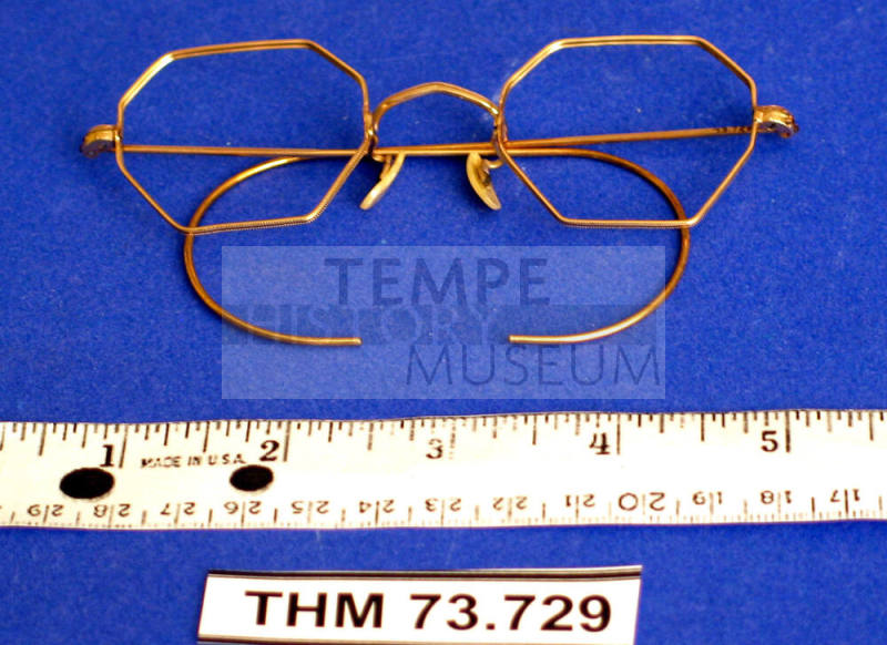 Eyeglasses