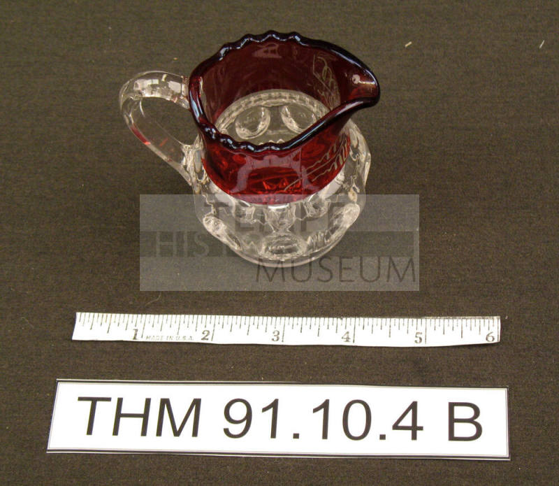 Pressed Sugar Creamer