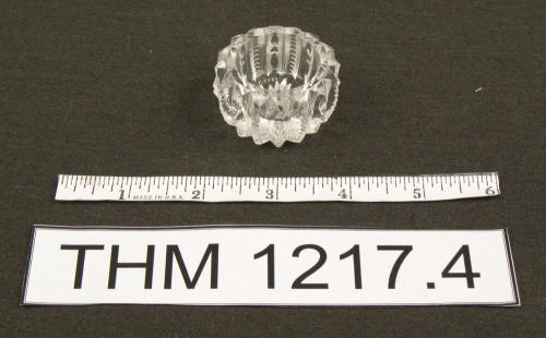 Glass salt dish (salt cellar)