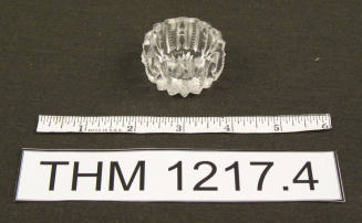Glass salt dish (salt cellar)