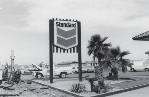 Standard Gasoline Station - 808 East Baseline Road, Tempe, Arizona
