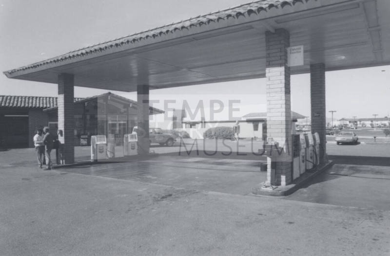 Standard Gasoline Station - 808 East Baseline Road, Tempe, Arizona