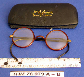 Round eyeglasses with case