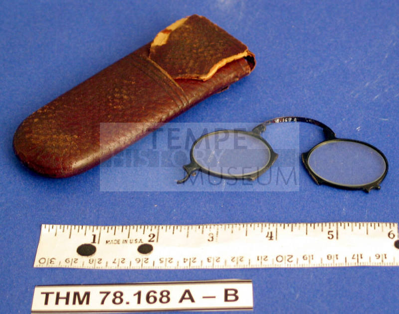 Eyeglasses
