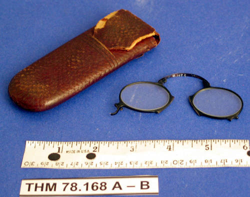 Eyeglasses