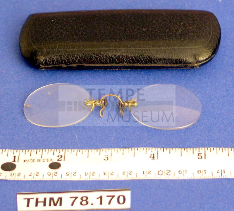 Eyeglasses