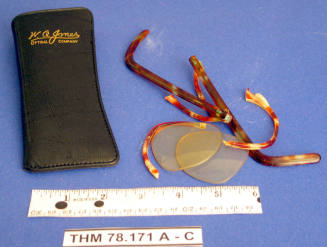 Eyeglasses