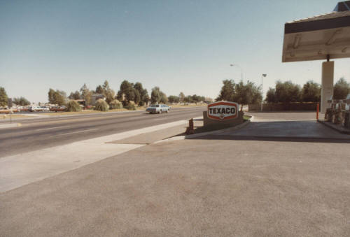 Texaco Gasoline Station - 915 East Baseline Road, Tempe, Arizona
