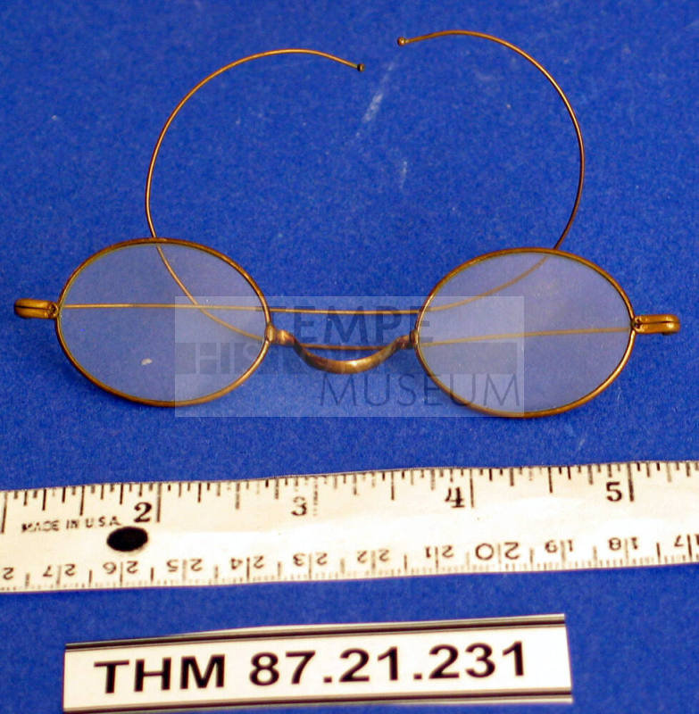 Eyeglasses