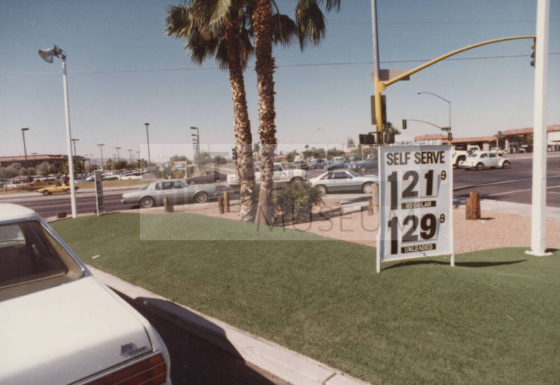 Texaco Gasoline Station - 915 East Baseline Road, Tempe, Arizona
