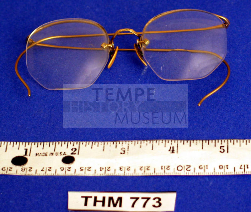 Eyeglasses