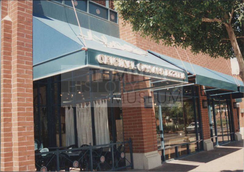 Pizzeria Uno - 690 South Mill Avenue - Tempe, Arizona