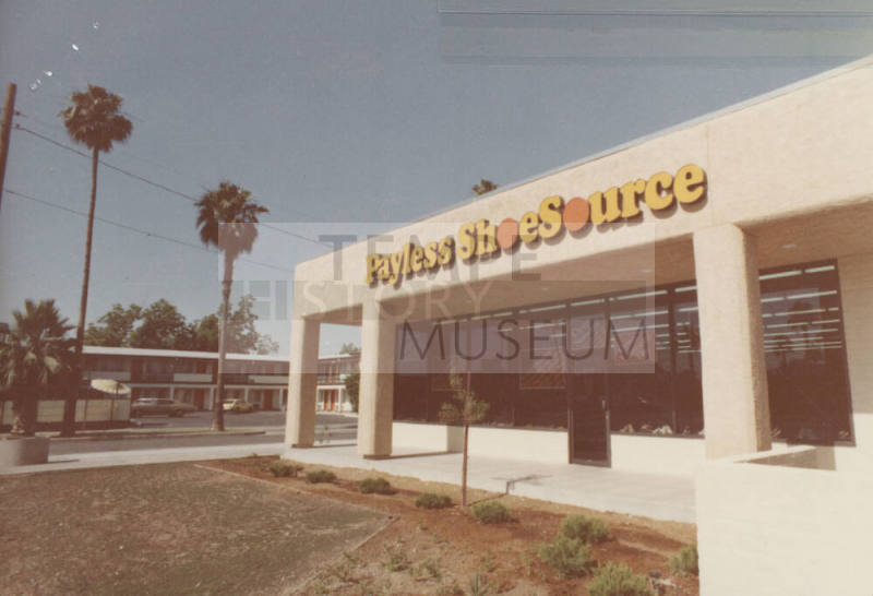 Payless Shoe Source - 830 South Mill Avenue - Tempe, Arizona