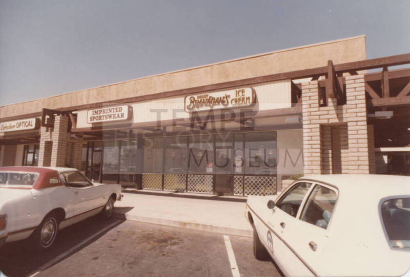 Bobby Branagan's Ice Cream & Sandwiches - 1016 East Baseline Road, Tempe, Arizona