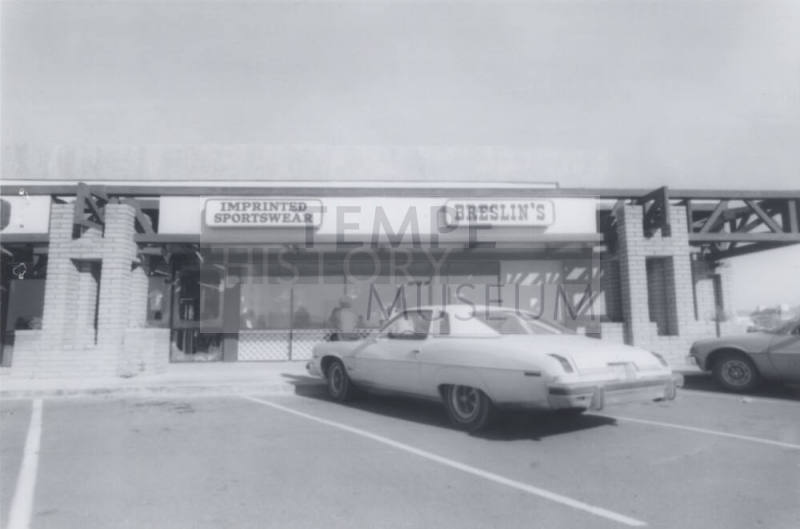 Breslin's Ice Cream Factory - 1016 East Baseline Road, Tempe, Arizona