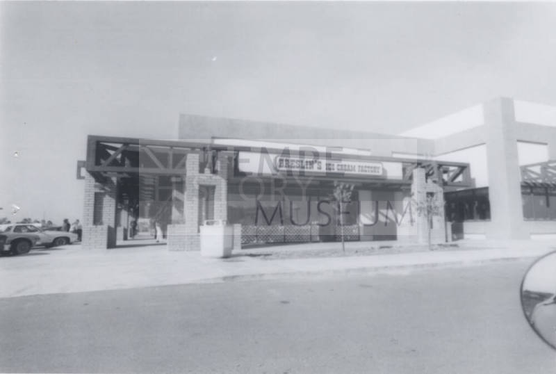 Breslin's Ice Cream Factory - 1016 East Baseline Road, Tempe, Arizona