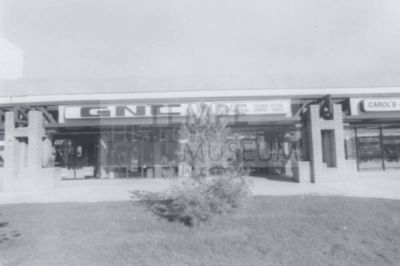 General Nutrition Center - 1062 East Baseline Road, Tempe, Arizona