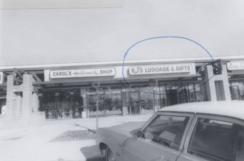 Rj's Luggage and Gifts - 1068 East Baseline Road, Tempe, Arizona
