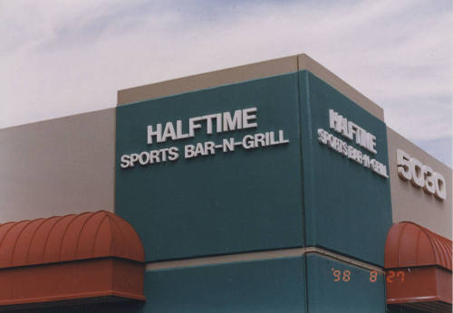 Halftime Sports Bar-N-Grill - 5030 South Mill Avenue - Tempe, Arizona
