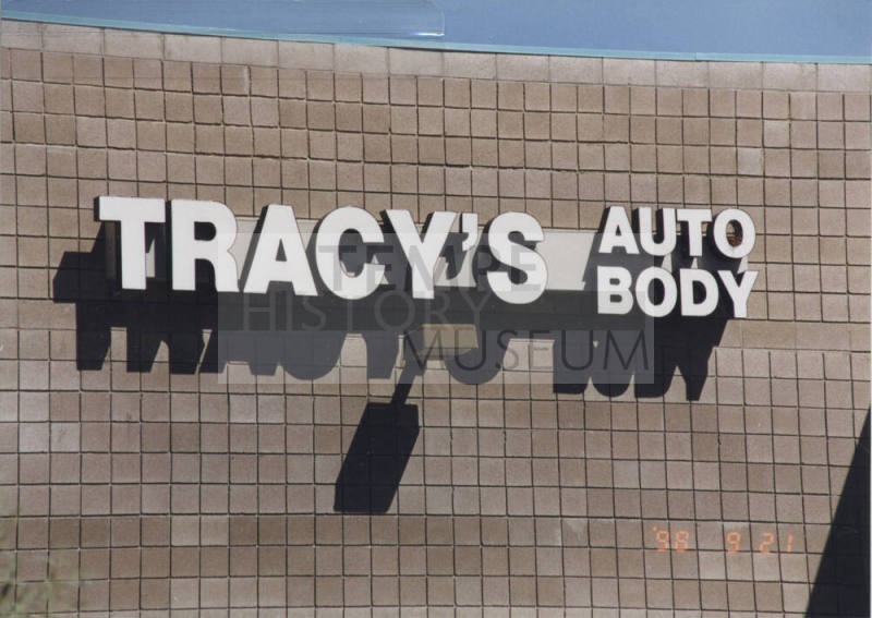 Tracy's Auto Body - 436 West Orion Street - Tempe, Arizona