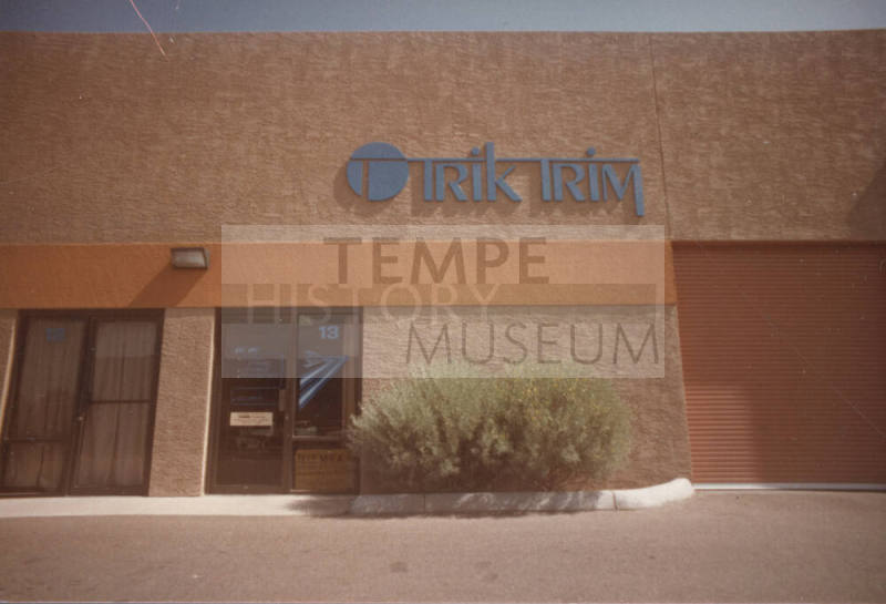Trik Trim - 738 South Perry Lane - Tempe, Arizona