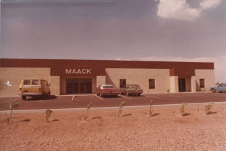 MAACK - 2919 South Potter Drive - Tempe, Arizona