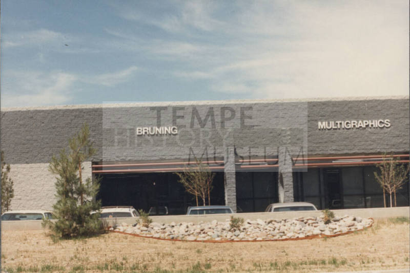 Bruning - 3010 South Potter Drive - Tempe, Arizona
