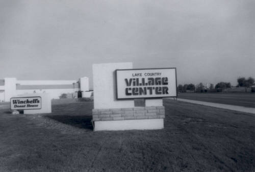 Lake Country Village Center - 1000 East Baseline Road, Tempe, Arizona