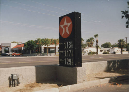 Texaco Star Mart Gasoline Service Station - 808 S. Priest Drive - Tempe, Arizona