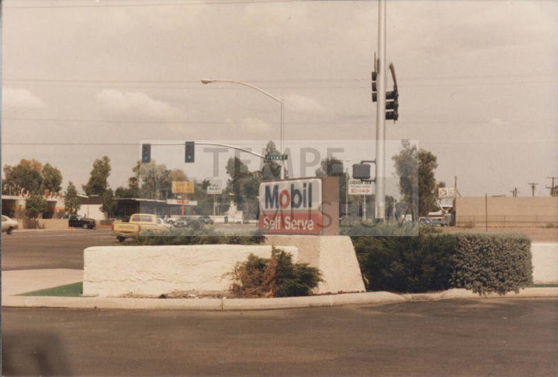 Mobil Gasoline Service Station - 808 South Priest Drive - Tempe, Arizona