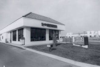 Wendy's Hamburger Restaurant - 1110 East Baseline Road, Tempe, Arizona