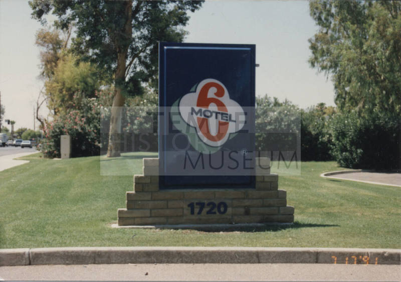 Motel 6 - 1720 South Priest Drive - Tempe, Arizona