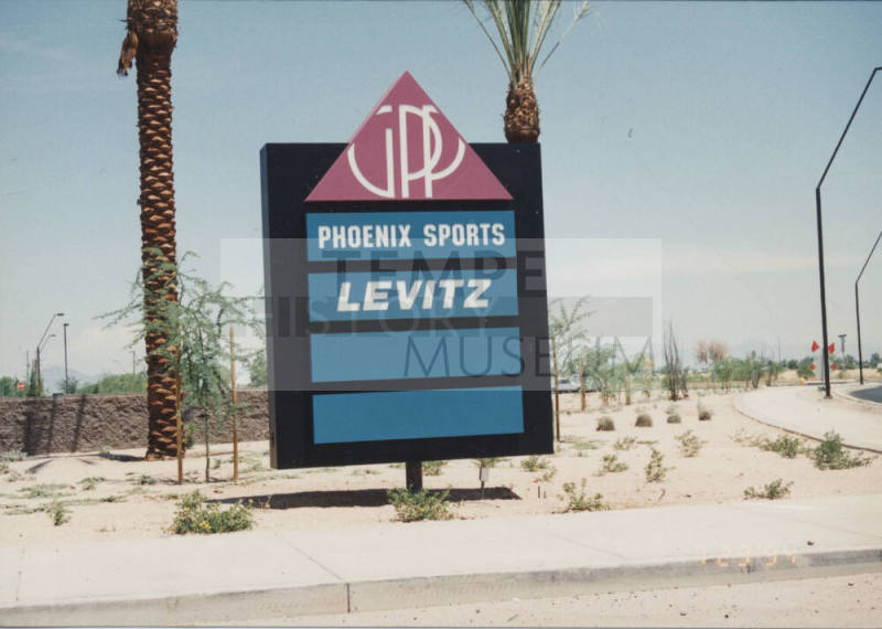 Grove Parkway Plaza - 7400 South Priest Drive - Tempe, Arizona