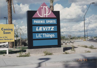 Grove Parkway Plaza - 7400 South Priest Drive - Tempe, Arizona
