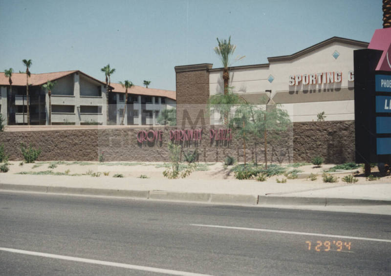 Grove Parkway Plaza - 7500 South Priest Drive - Tempe, Arizona