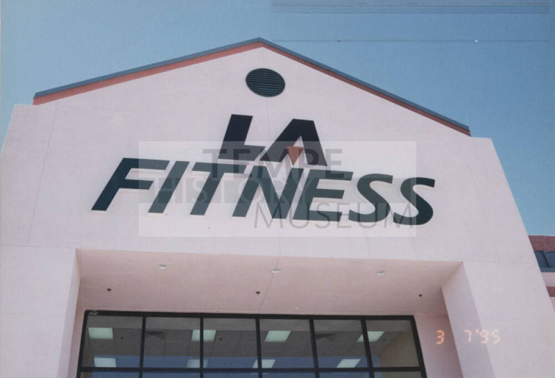 LA Fitness Sports Club - 7810 South Priest Drive - Tempe, Arizona