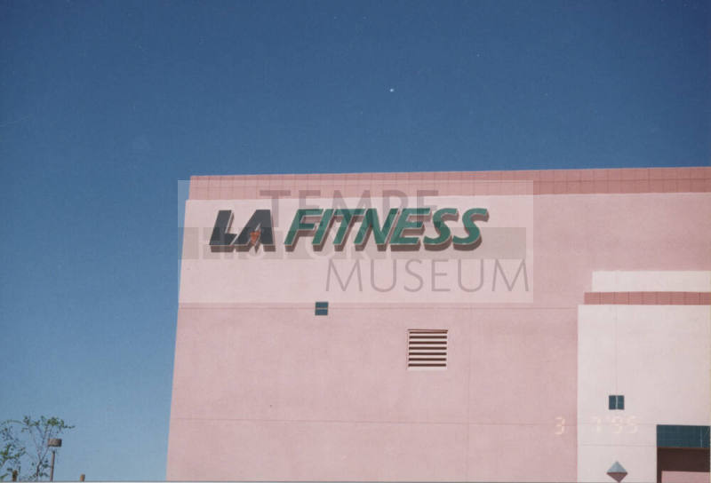 LA Fitness Sports Club - 7810 South Priest Drive - Tempe, Arizona