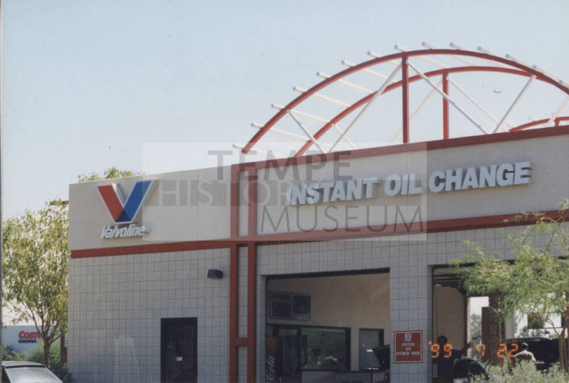 Instant Oil Change - 7926 South Priest Drive - Tempe, Arizona