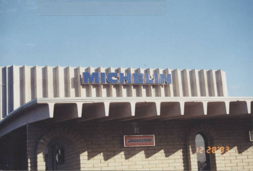 Autoplex American Car Care Centers - 8139 South Priest Drive - Tempe, Arizona
