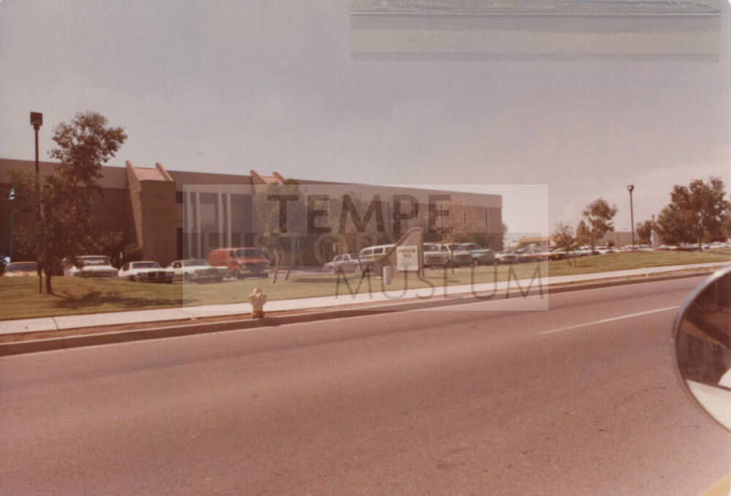 Diamonds Corporate Offices - 1616 S. Priest Drive - Tempe, Arizona