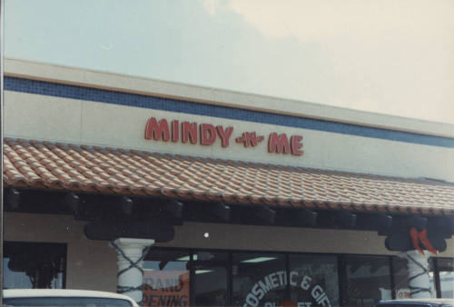 Mindy-N-Me Cosmetics and Gifts - 3225 South Price Road - Tempe, Arizona