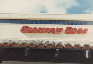 Glacier's Edge - 3320 South Price Road - Tempe, Arizona