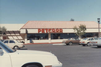 Pet Food Warehouse - 5000 South Price Road - Tempe, Arizona