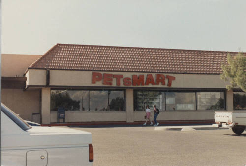 Pets Mart - 5038 South Price Road - Tempe, Arizona