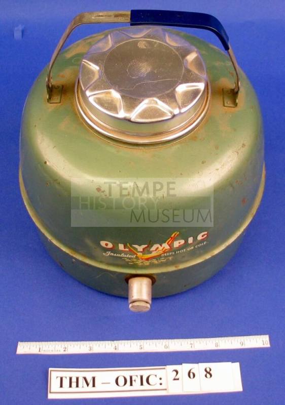Jug, insulated picnic