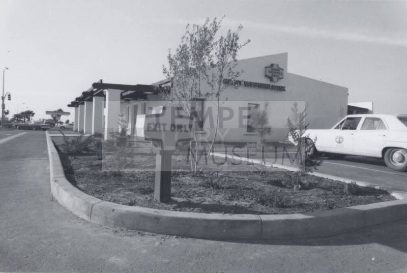 Great Western Bank - 1800 East Baseline Road, Tempe, Arizona