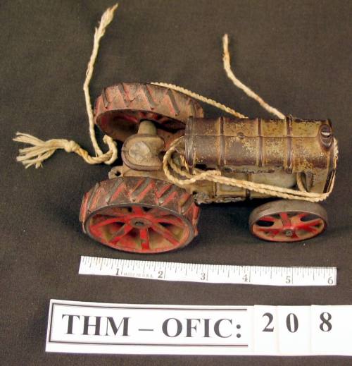 Toy tractor